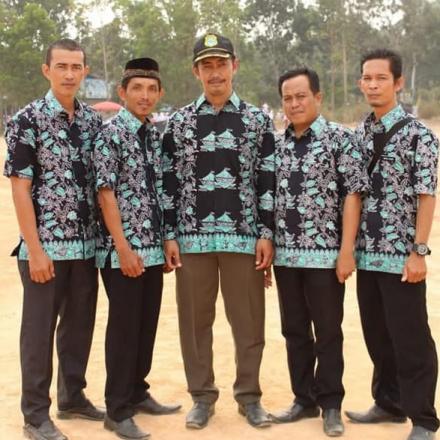Sekdes, Kasi dan Kaur 